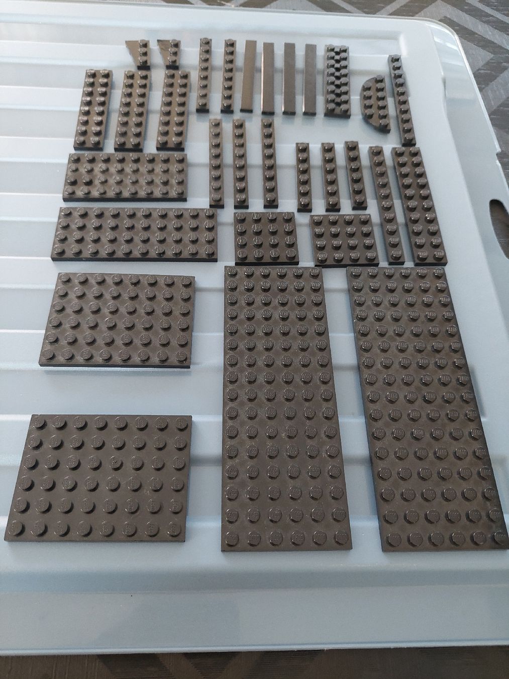 Lego Giocattoli: Div Lego Platten  schwarz  – Usato da Zetzwil venduto da sti_x9xf 4