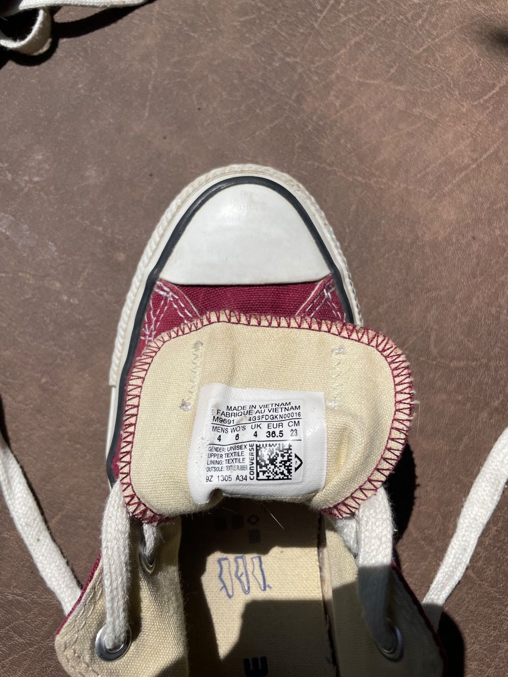 Converse Scarpe da donna: converse 36.5 bordeauxrot – Usato da Malters venduto da Onyxonline 1