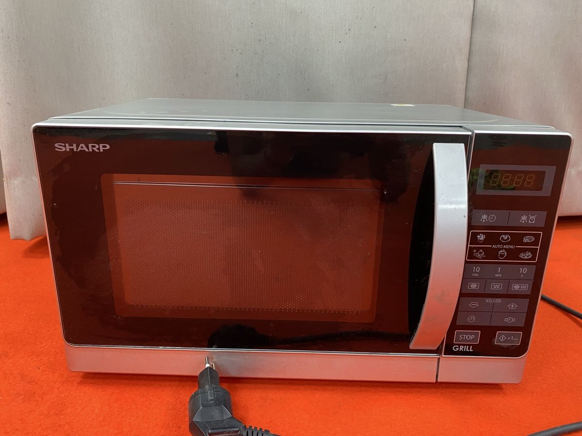 Sharp Appareils de cuisine: Microwelle von Sharp – D'occasion à Hägglingen par Karin0802 1
