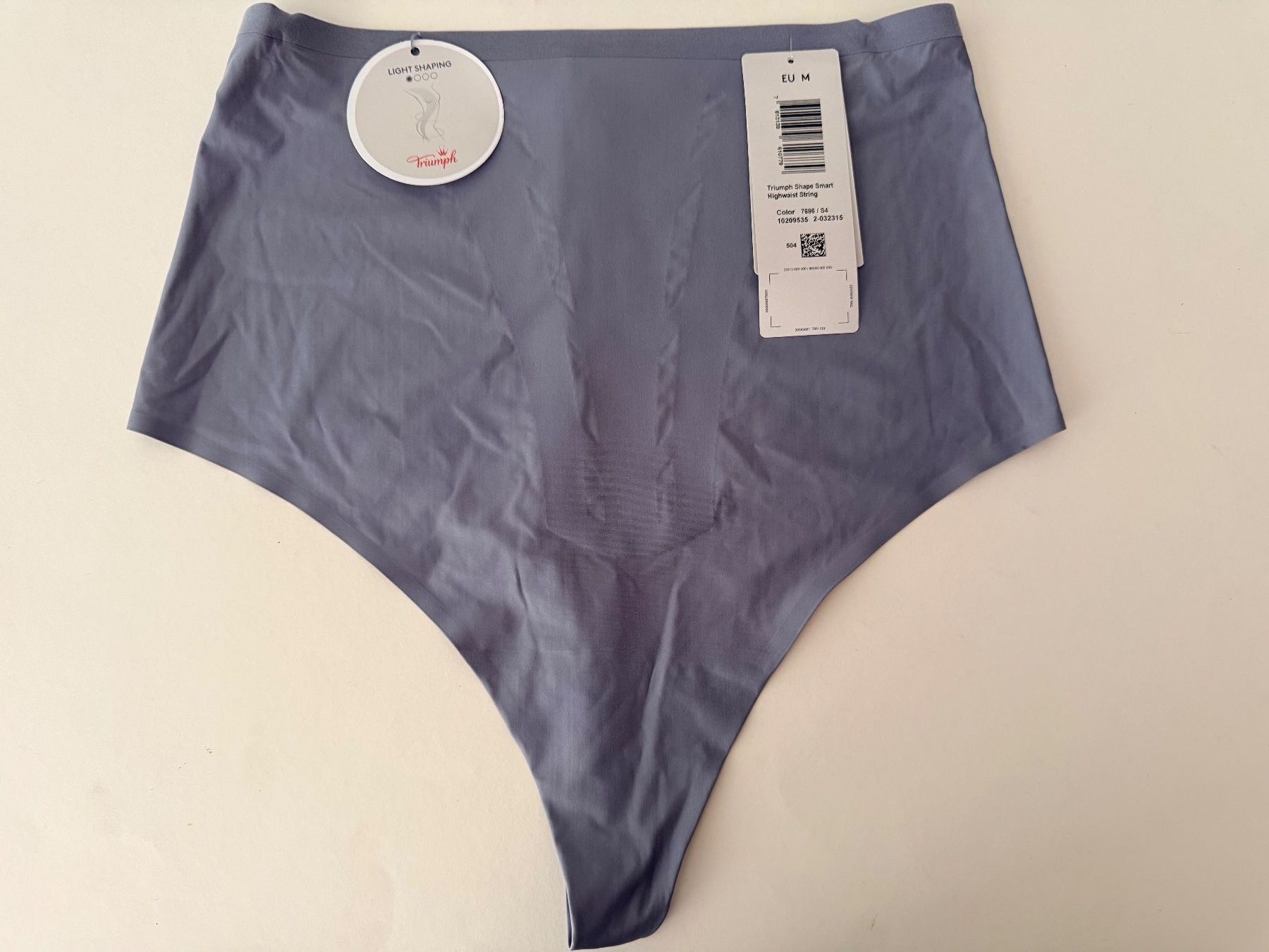 Triumph Sonstige Unterwäsche: TRIUMPH, Highwaist String SHAPE SMART, Grösse M, Farbe Lila – Neu und originalverpackt aus Rudolfstetten von gst_g7xl
