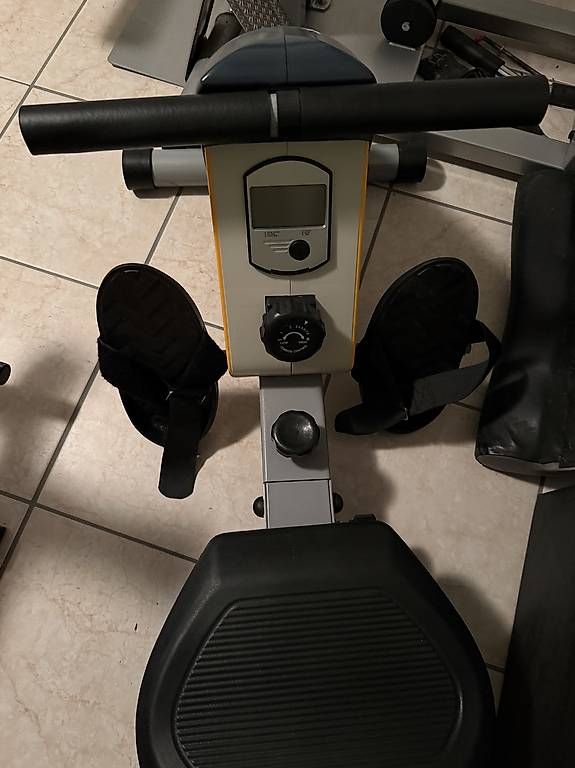 Hometrainer: Rameur – Usato da St-Aubin FR venduto da car_kc5b 1