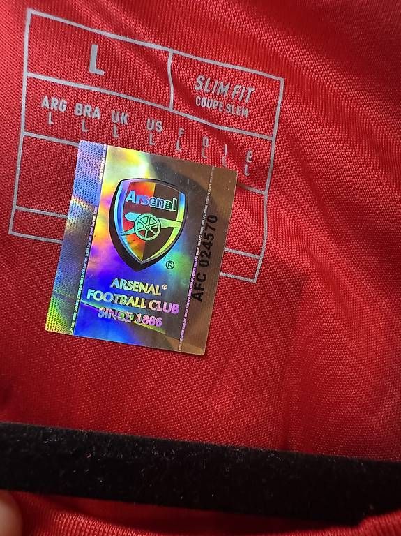 Canottiere & Pantaloni: Saka trikot arsenal autogramm mit Box – Usato da liebefeld venduto da nacho22 3