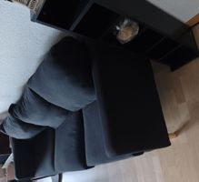 Fast neues Sofa sucht neues Zuhause! Steht nur herum.