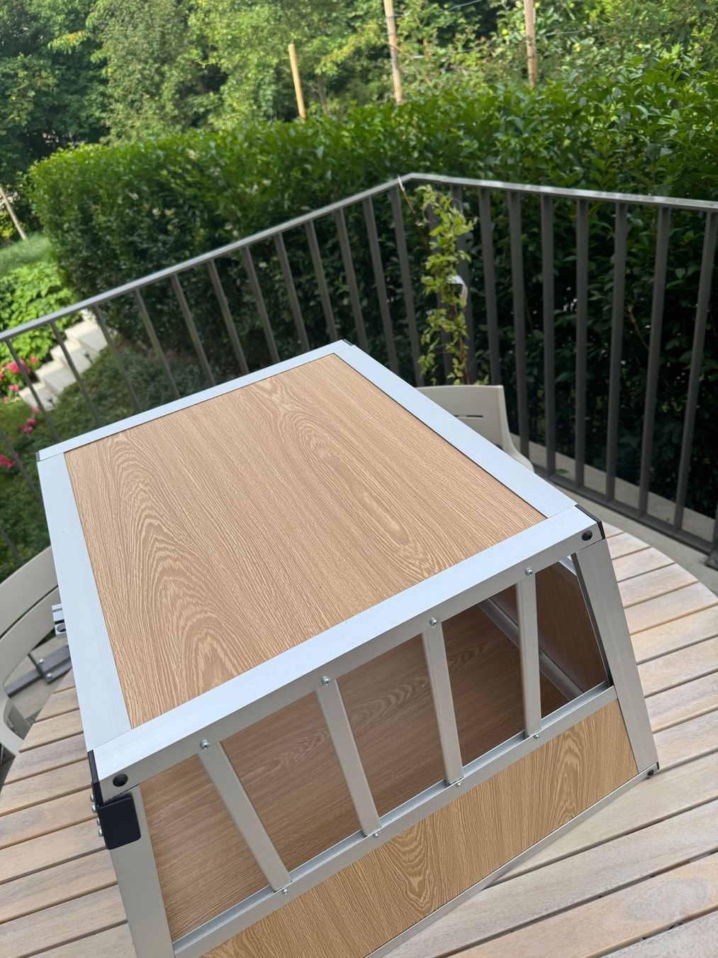 Gabbie, trasporto & Sicurezza: Hundebox Alu geneigte Rückseite – Usato da Männedorf venduto da Flwa 5