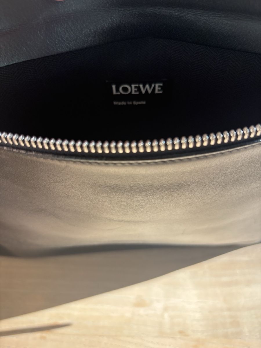 Loewe Sacs: Pochette Loewe  – D'occasion à Zürich par Otis8001 1