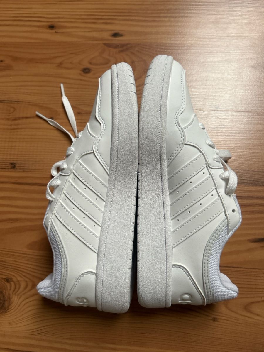 Adidas Damenschuhe: Adidas Hoops 3.0 Low - weiss - Gr. 38.5 – Neu und originalverpackt aus Hausen AG von cele01 2