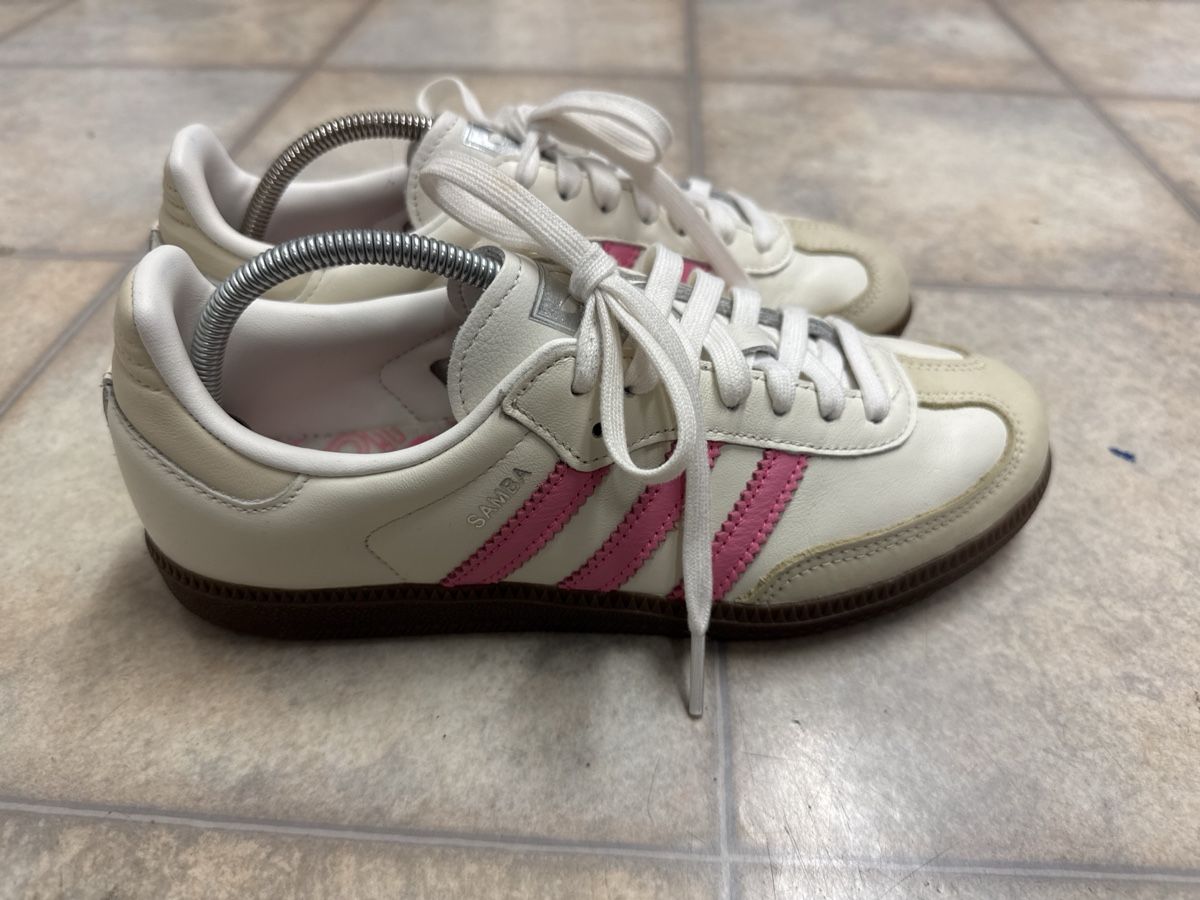 Adidas Scarpe da donna: Adidas Schuhe – Usato da Menziken venduto da xirixs 1