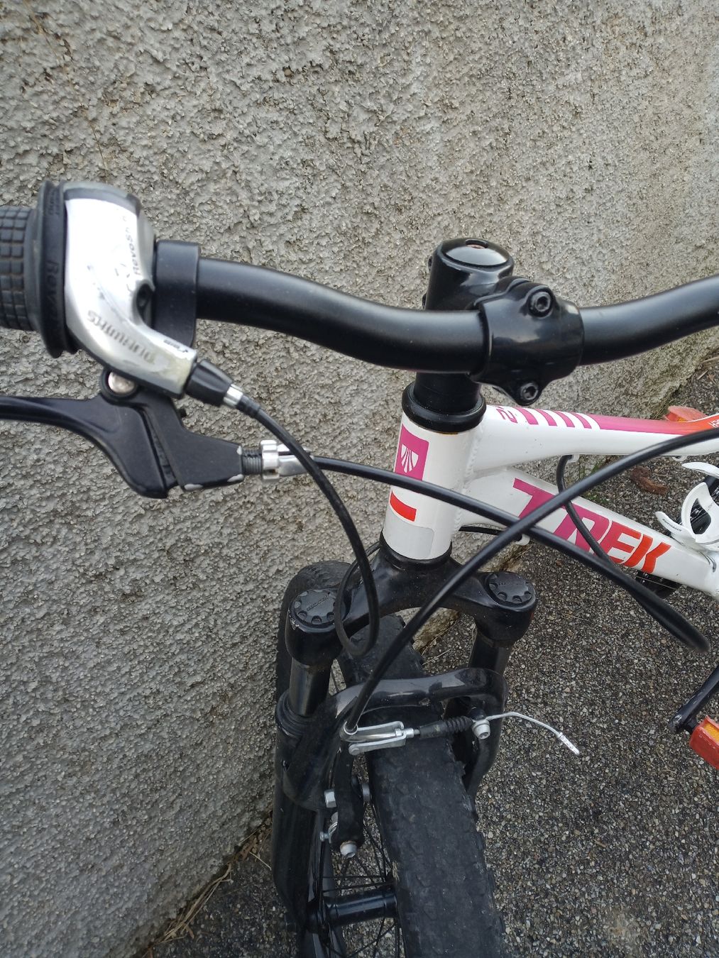 Trek Biciclette: VTT trek 24 pouces – Usato da Court venduto da olibrador18 1