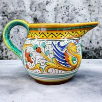 Ancien pichet DERUTA en céramique peinte à la main. Italie