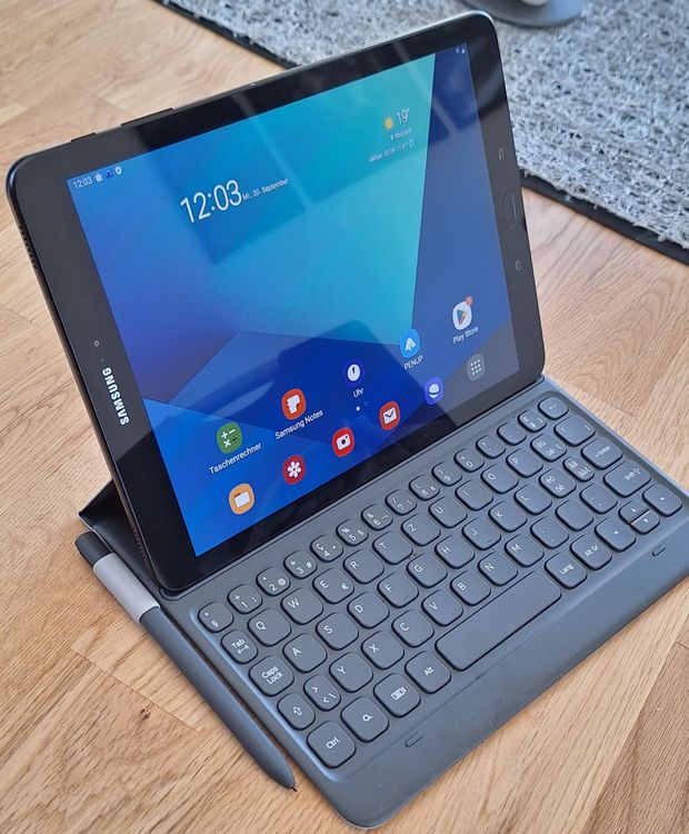 Samsung Galaxy TAB3 mit Tastatur Etui und BT Kopfhörer (Gebraucht) in ...