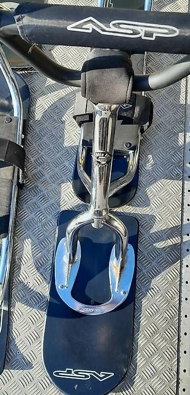 Autre: 2x snow scooter Schneetrotinet – D'occasion à Uetendorf par hof_2rmq 2