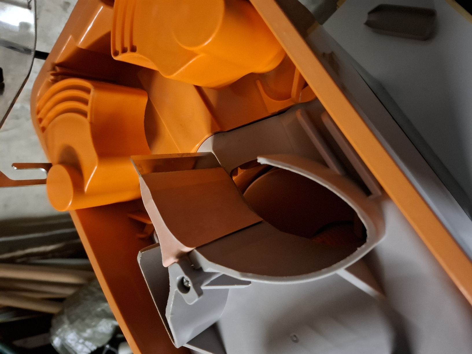 Elettrodomestici da cucina: Spremiagrumi professionale Oranfresh Expressa – Usato da Astano venduto da mat_x2bn 2
