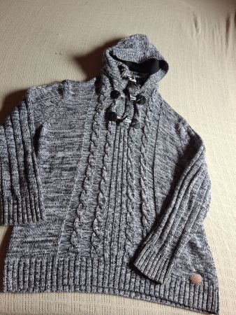 Pull avec capuchon taille 60/62 marque Rainbow 50% coton
