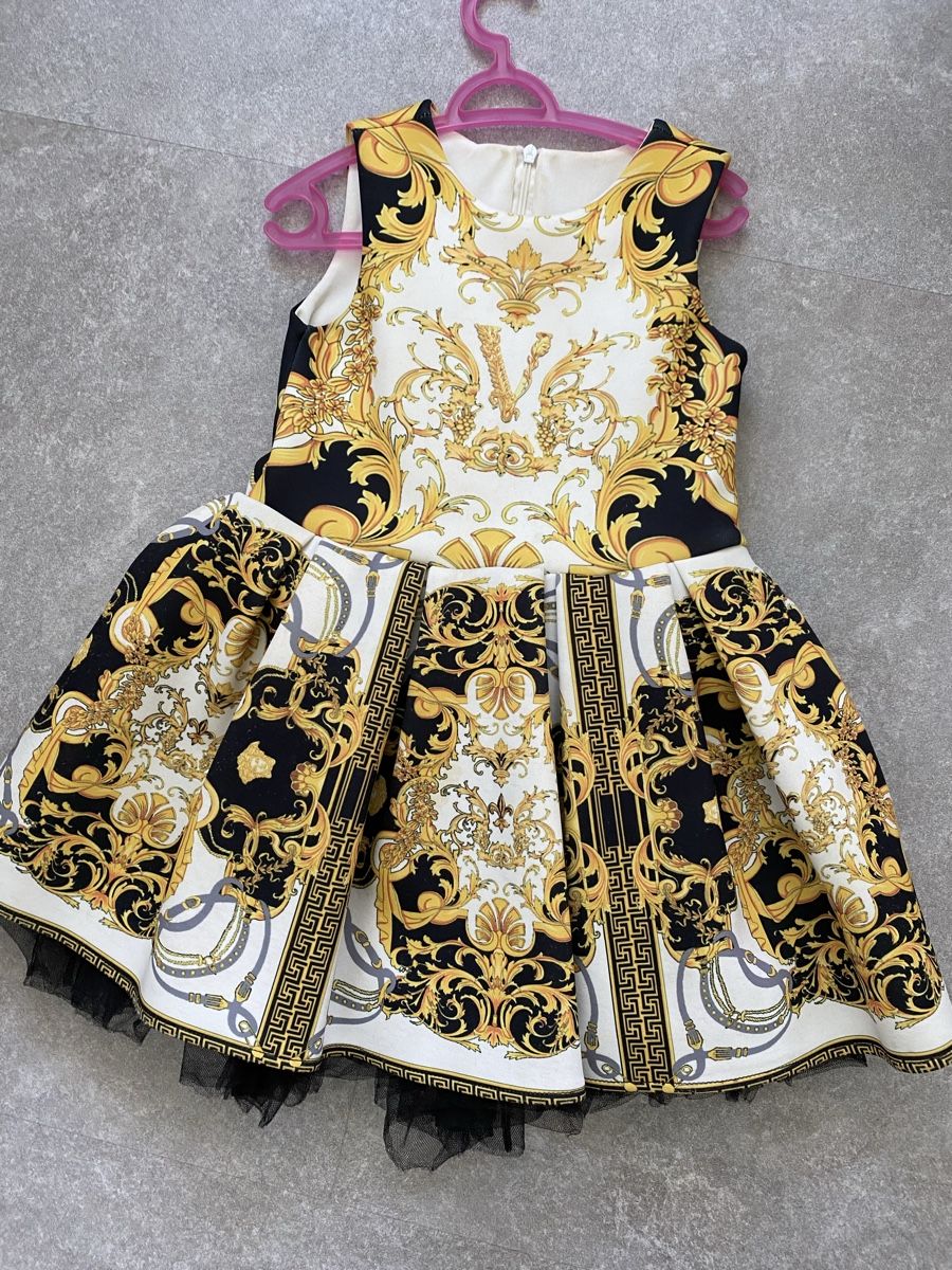 Vestiti & Gonne: Dress size 110 – Usato da Blonay venduto da art_7f87
