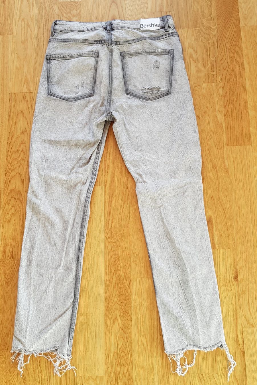 Jeans: Jeans von Bershka / Gr. 38 – Usato da Luzern venduto da Salemanlu 1