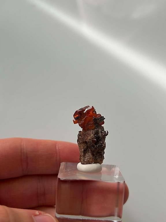Mineralien & Heilsteine: Wulfenit, Tiefe Orangefarbe, Durchscheinend - Red Cloud Mine – Neu und originalverpackt aus Adliswil von nsm_r8qp