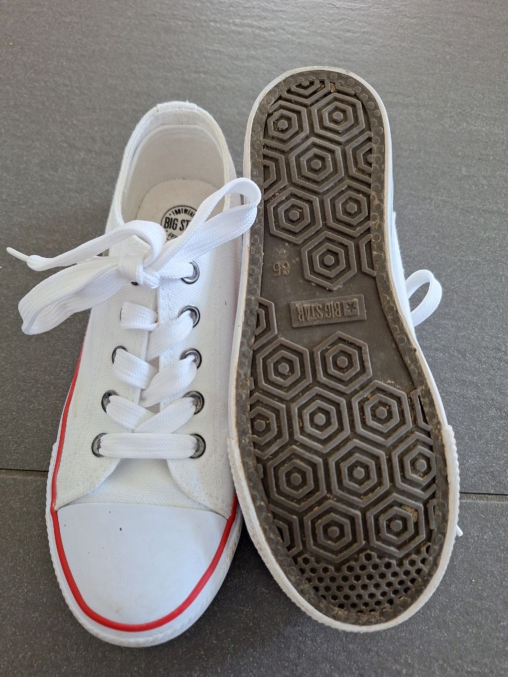 Scarpe per ragazze: Sneaker Big Star weiss Grösse 35 – Usato da Brittnau venduto da Norge77 2