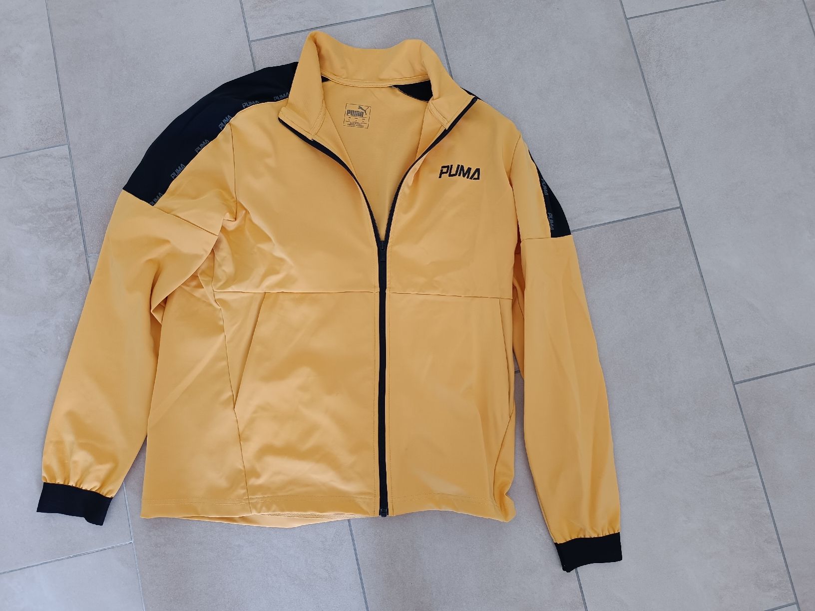 Puma Vestes: Puma Trainerjacke – D'occasion à Lenzburg par mzuibd_tzpk