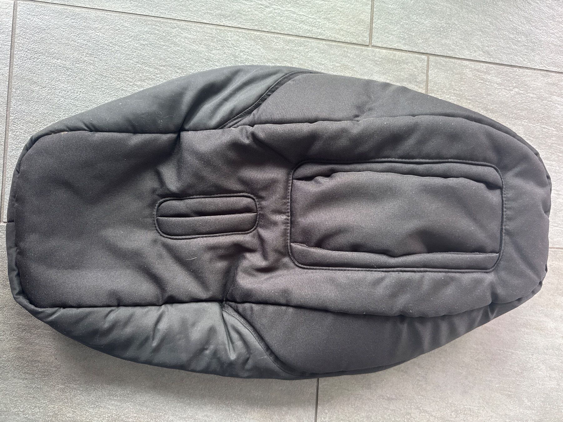 Bugaboo Poussette: Bugaboo Bee Cocoon Winter-Thermo-Fußsackdecke – D'occasion à Wädenswil par kir_7hdr 2