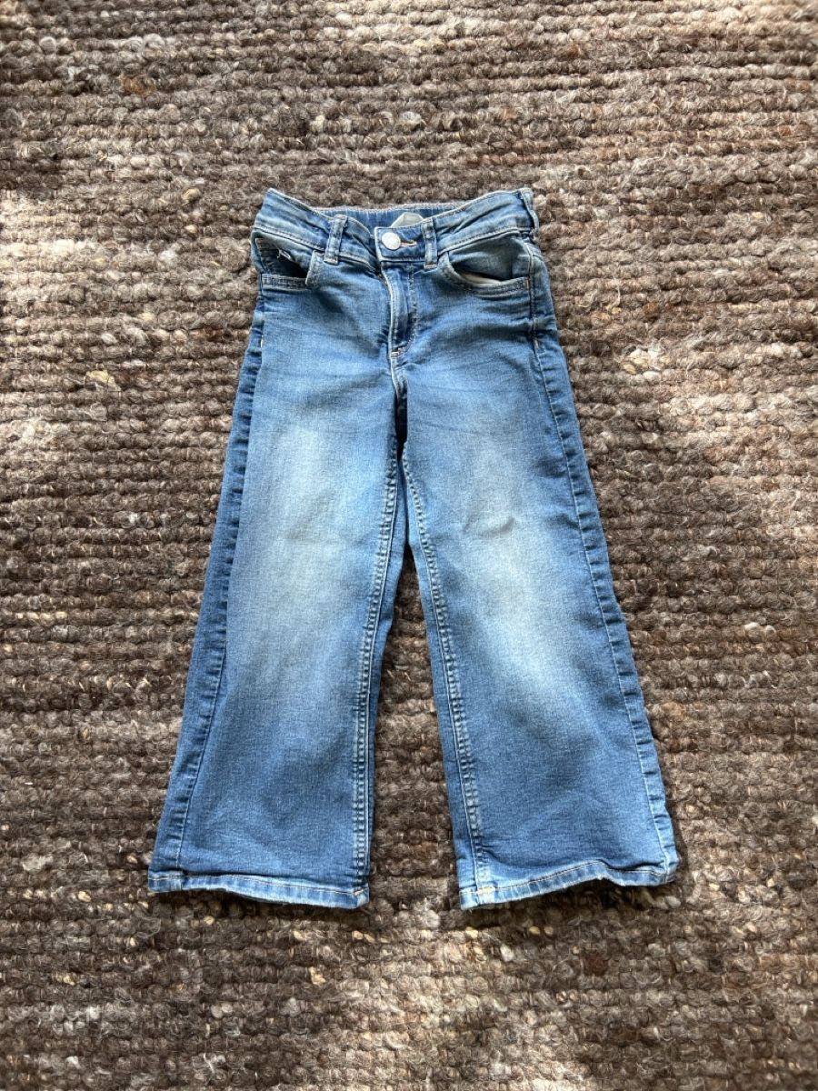 H&M Pantaloni: H&M Kinderjeans Grösse 110 – Usato da Winterthur venduto da LeonoraCor