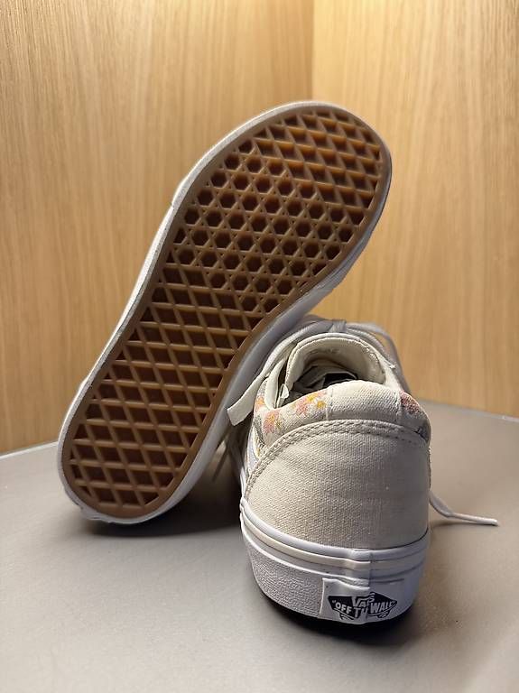 Vans Scarpe per ragazze: VANS Old Skool Sneaker Gr. 35 – Usato da Berg SG venduto da Berglerfabi 3