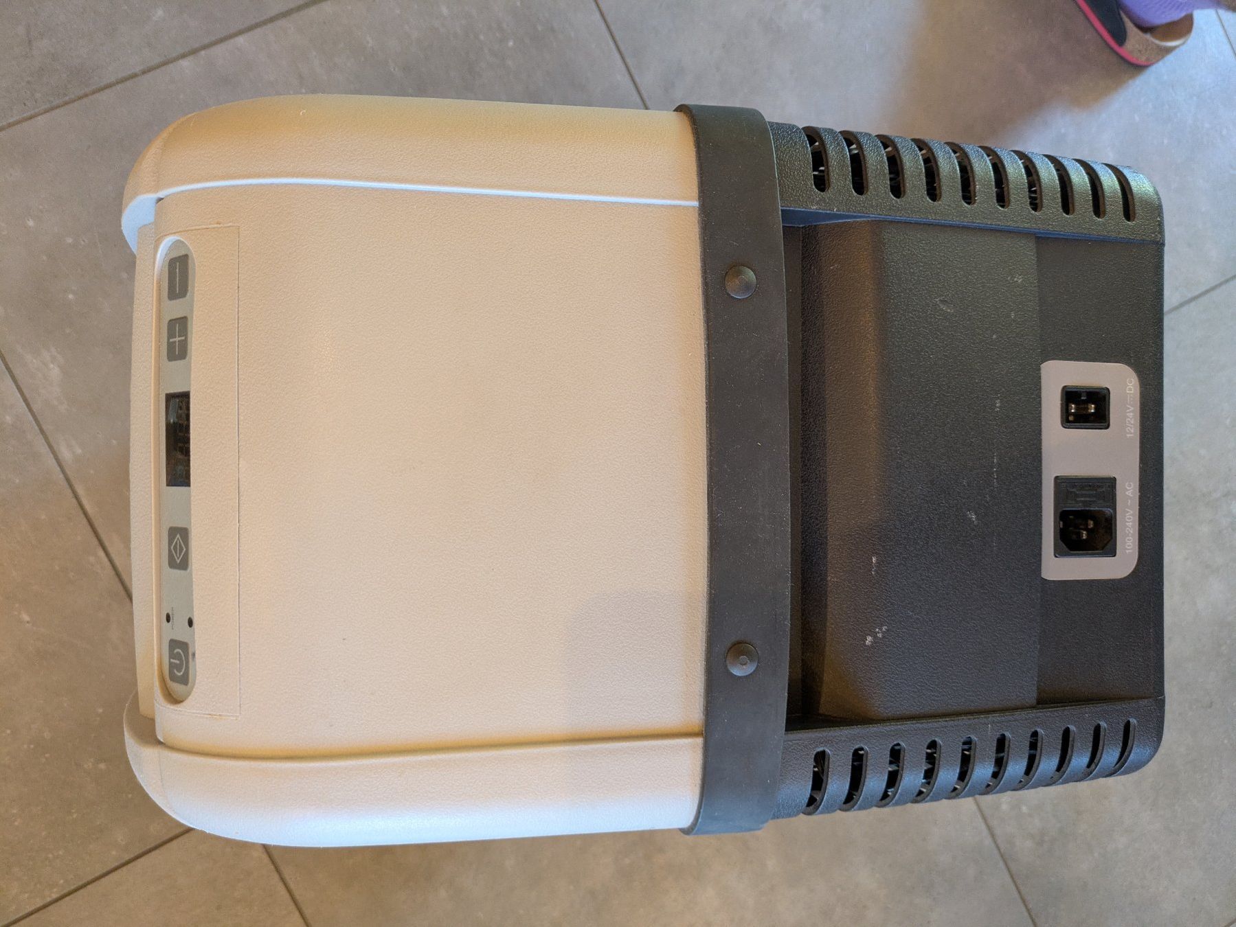 Dometic Frigoriferi & Refrigeratori: Dometic CF26 – Usato da Prez-Vers-Siviriez venduto da ollie79 2