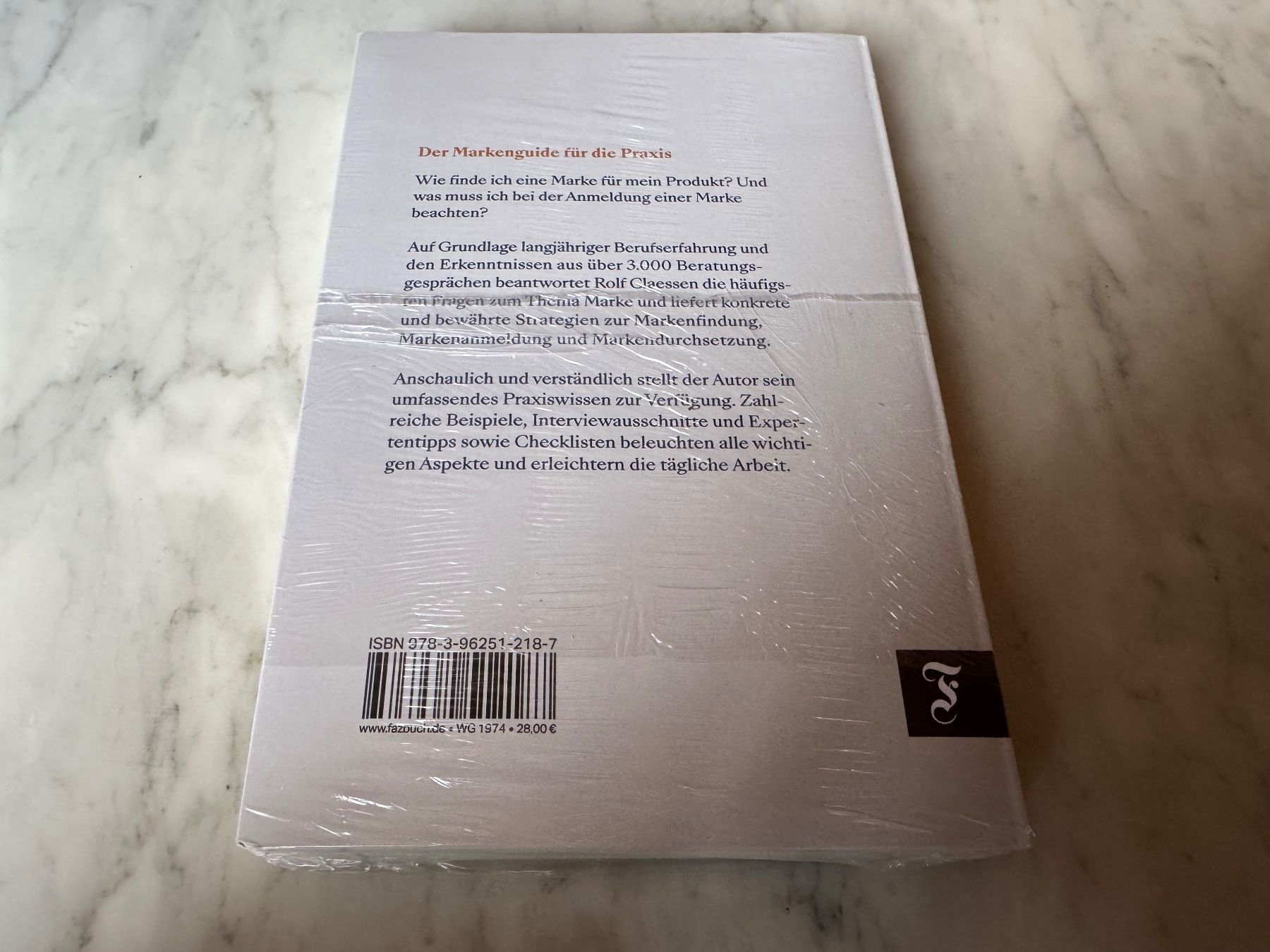 Livres: MARKEN RECHT EINFACH – Neuf avec emballage d'origine à hägendorf par twilightprincess 1