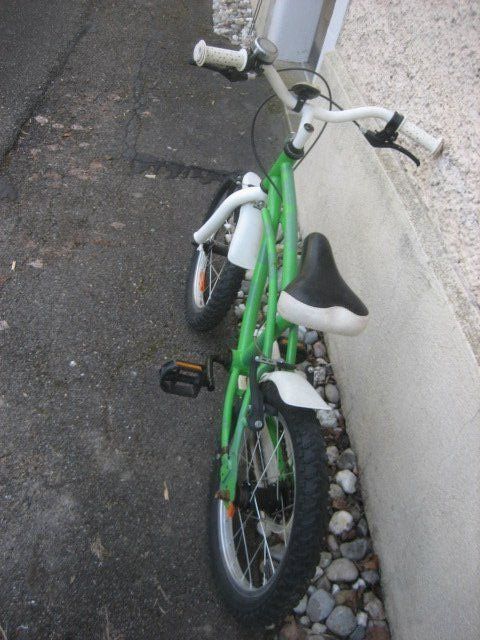 Velos: Kindervelo 16 Zoll, grün – Gebraucht aus Winterthur von pf02 2