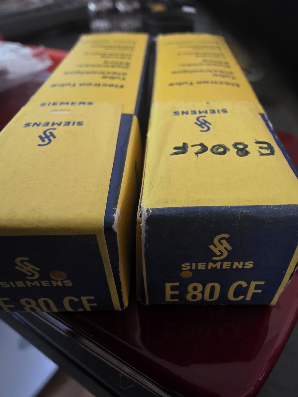Siemens Componenti elettronici: Röhren E80CF Goldpin Philips SQ + Siemens identisch – Nuovo (secondo la descrizione) da Grosswangen venduto da Bitubo 1