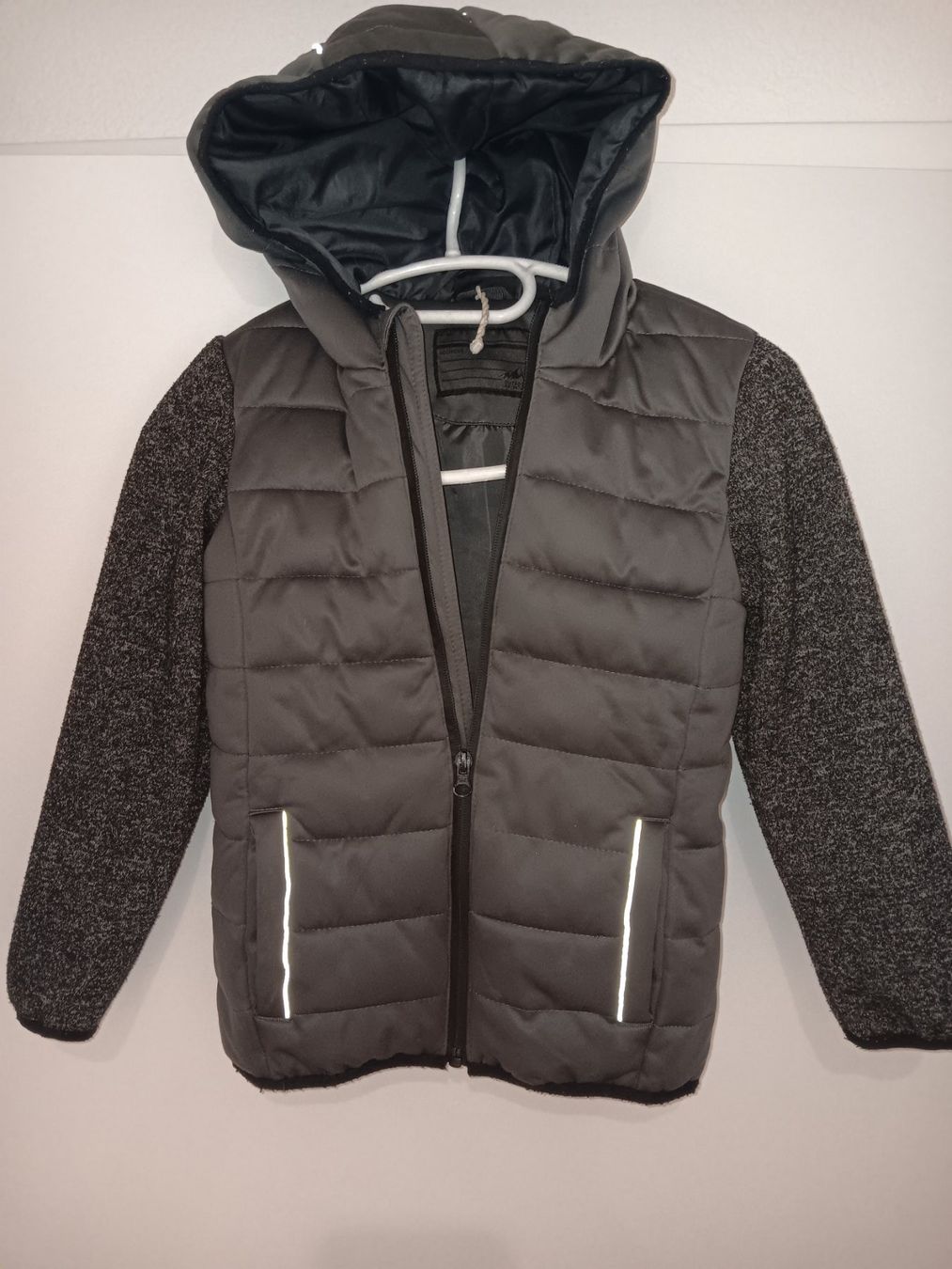 Giacche & Cappotti: Outdoor Jacke ,Gr.122/128 – Nuovo (secondo la descrizione) da aarburg venduto da macacito