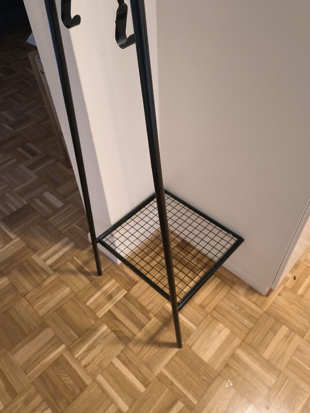 Ikea Appendiabiti: IKEA Coat rack – Usato da Schlieren venduto da cha_n5sk 1