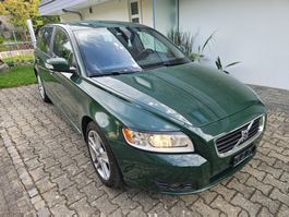 Volvo V50 2.4 D5 (180 PS) – MFK 08/2024 – Handschalter