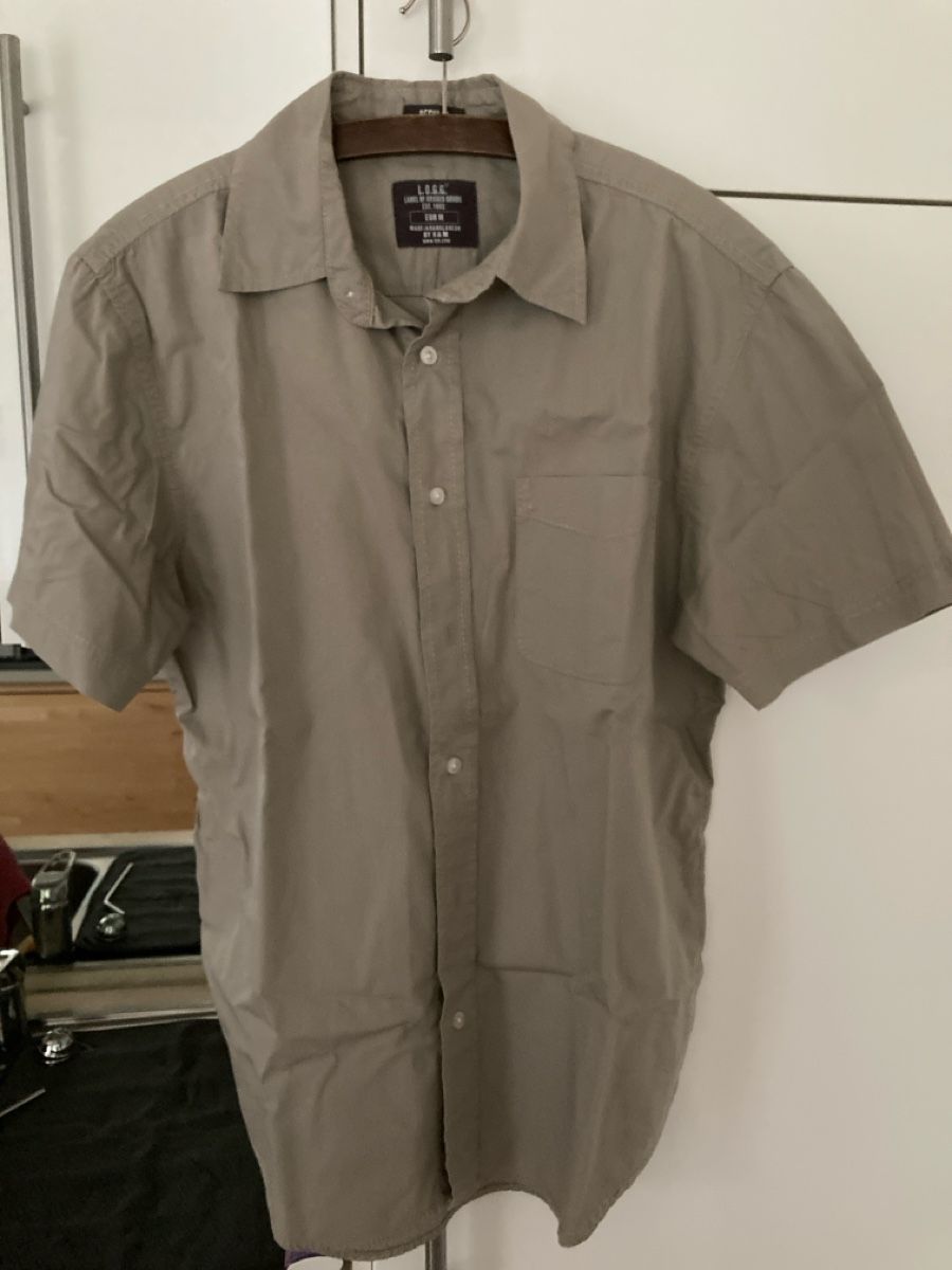 H&M Camicie: Ab 9.- Herren Hemd kurzarm Grösse M Regular fit Beige H&M – Usato da Cureglia venduto da VintageCoinCollect91