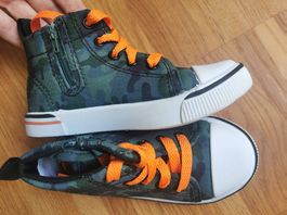 Turnschuhe Gr. 25 neu, 1 mal getragen