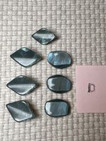 7 Kunststoff Knöpfe