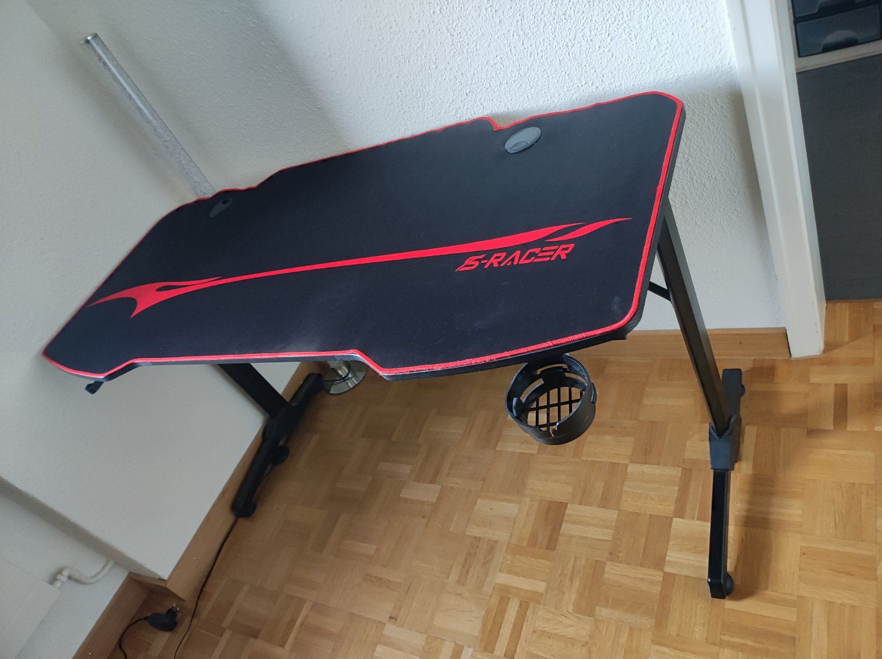 Tables: Gaming Tisch – D'occasion à Malters par baloo15