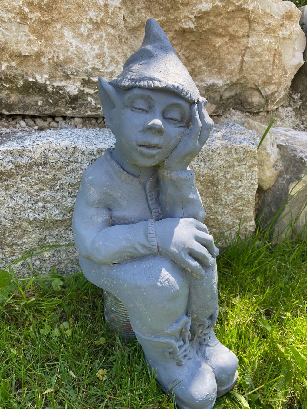 Statuette: Schlafender Wichtel Gartenfigur – Usato da Niederhasli venduto da Tigerproduct