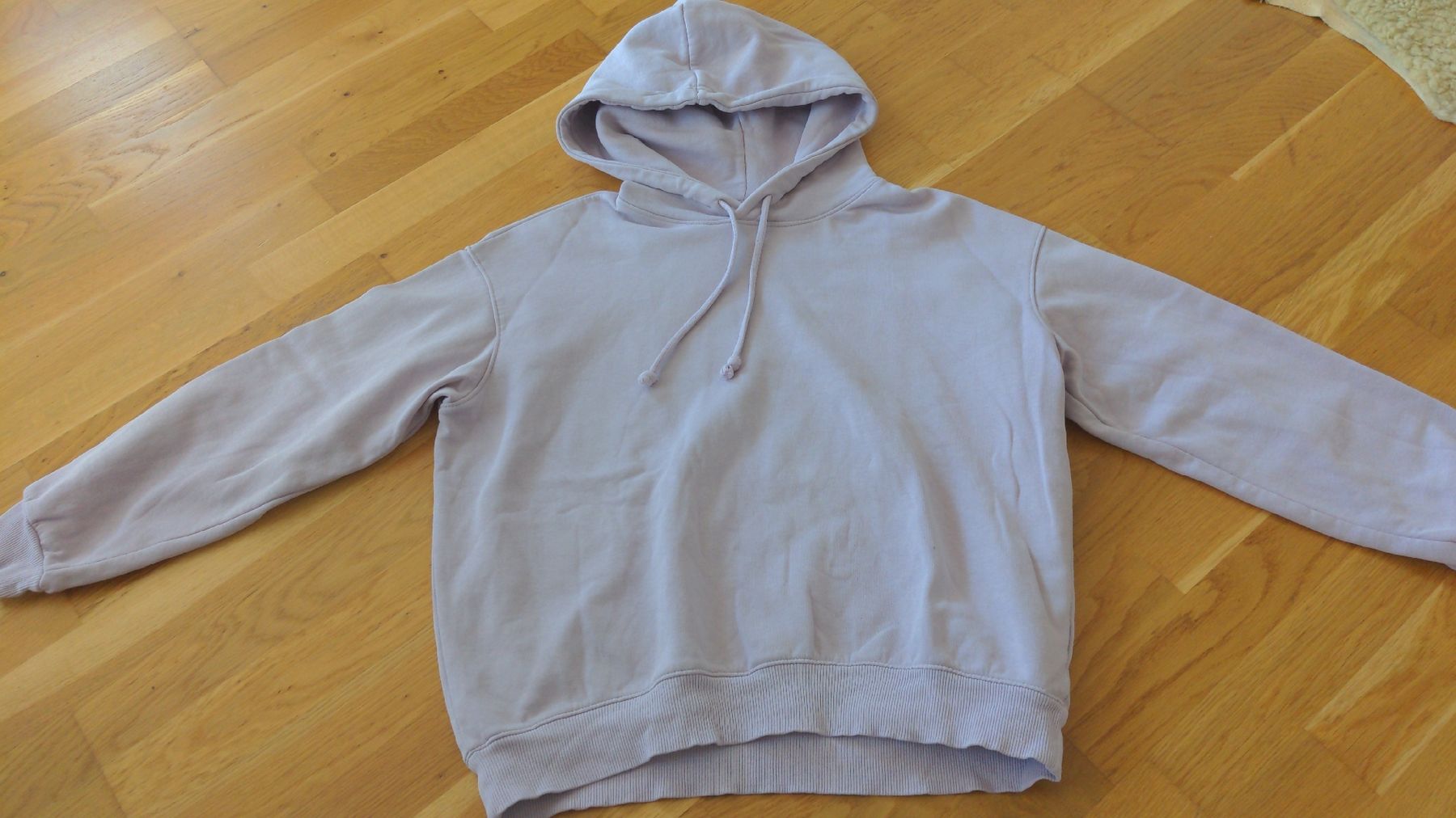 H&M Maglioni & Felpe: H&M Kapuzenpullover Pastell Lila Gr. S – Usato da Sutz venduto da Rawypp
