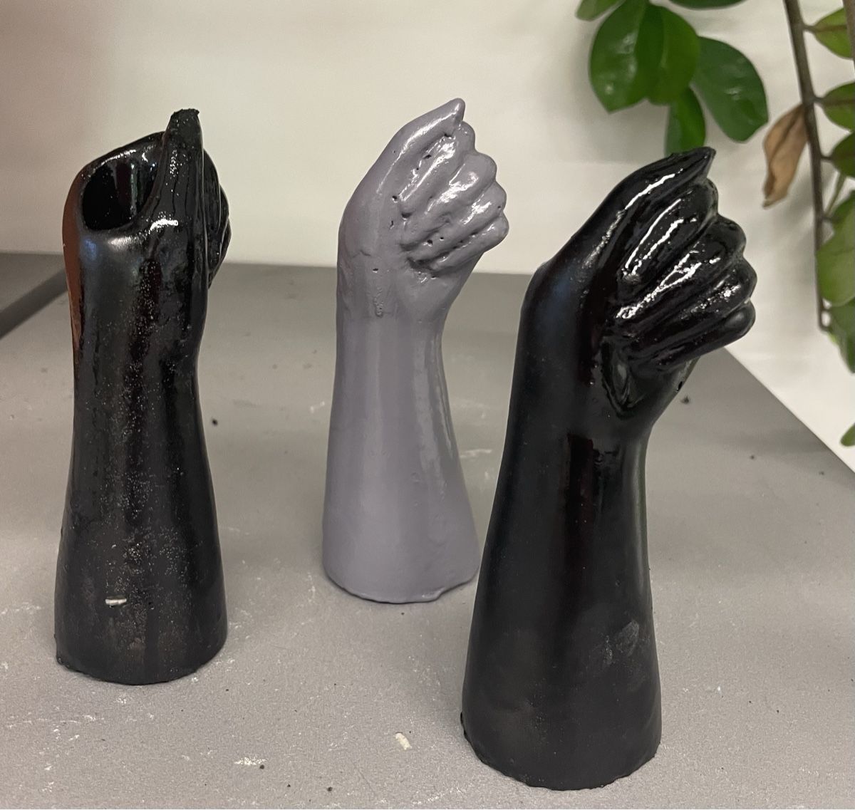 Tutte le decorazioni: Hand-Vasen 3er Set, schwarz/grau, Deko – Nuovo e nell'imballaggio originale da Au ZH venduto da Jaggy4 3