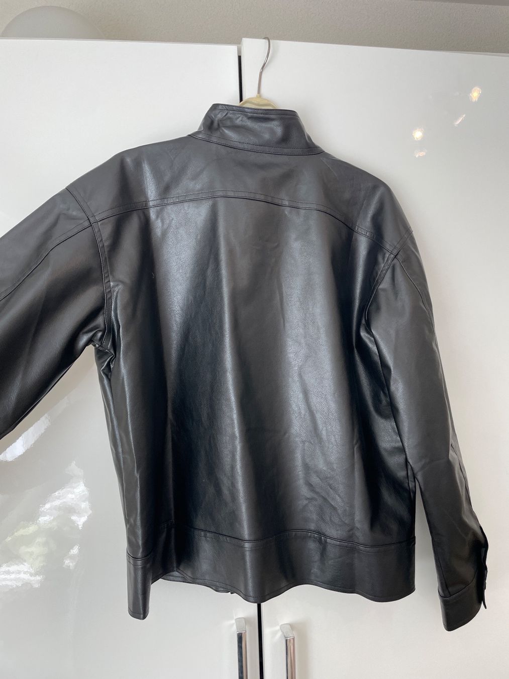 Vestes: schwarze Jacke, Lederoptik – Neuf (Voir description) à St. Gallen par celiinecosta 1