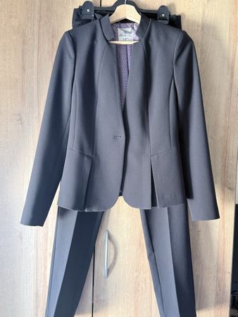 Costume classique noir