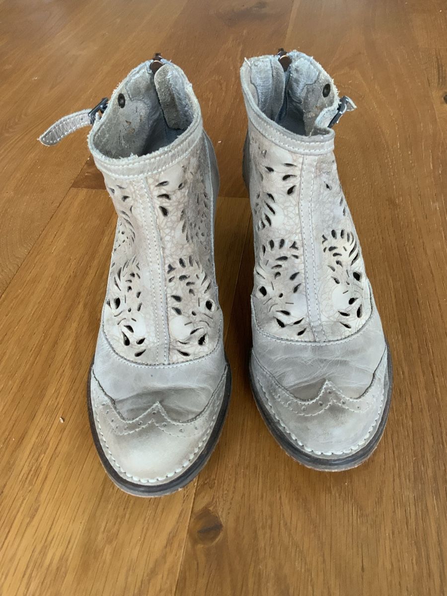 Scarpe da donna: Sommer Stiefeletten, Leder, grau, Grösse 38 – Usato da Rorschacherberg venduto da chetan01