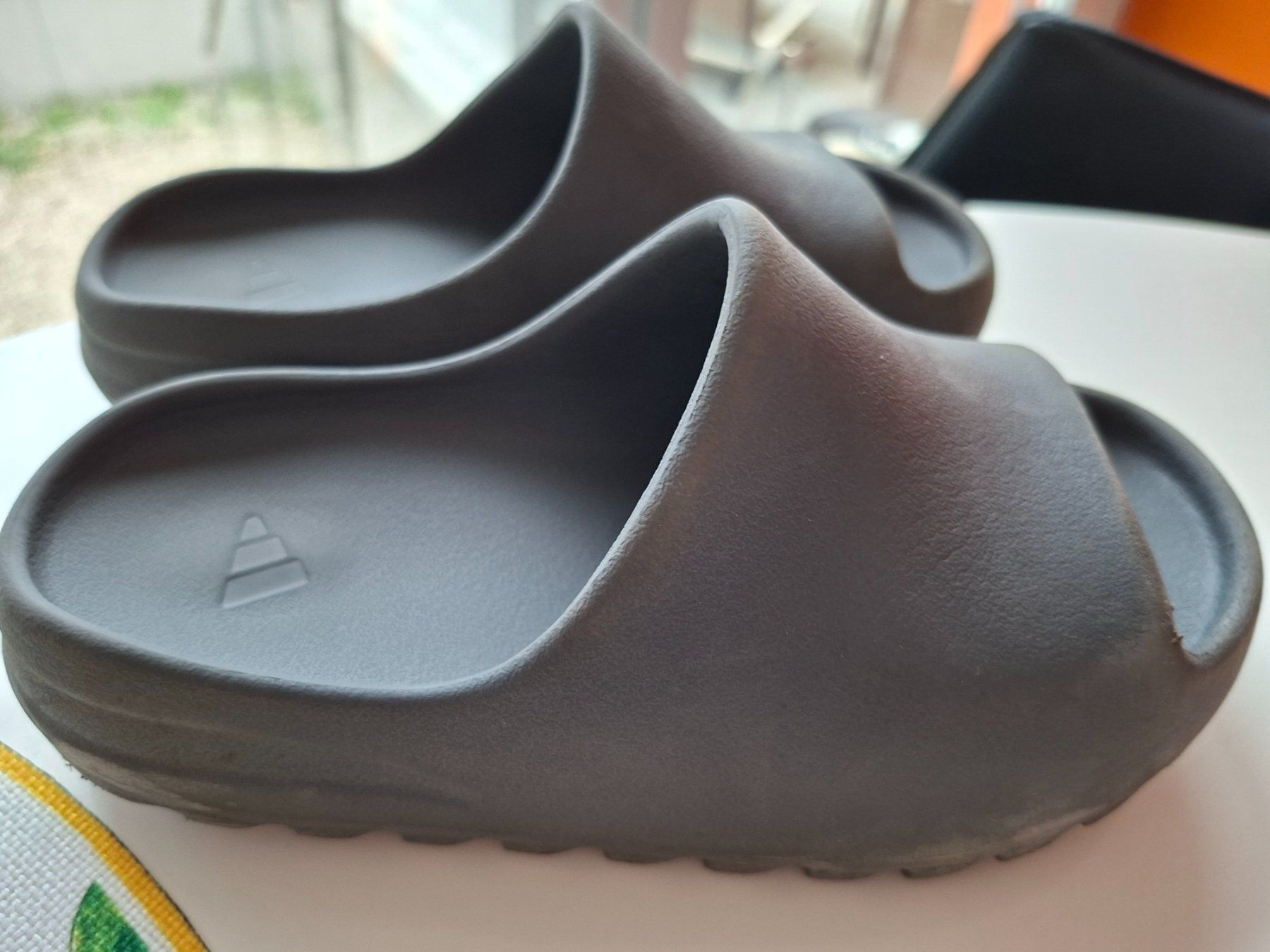 Adidas Chaussures hommes: Adidas Slide – D'occasion à Emmenbrücke par Ddagi
