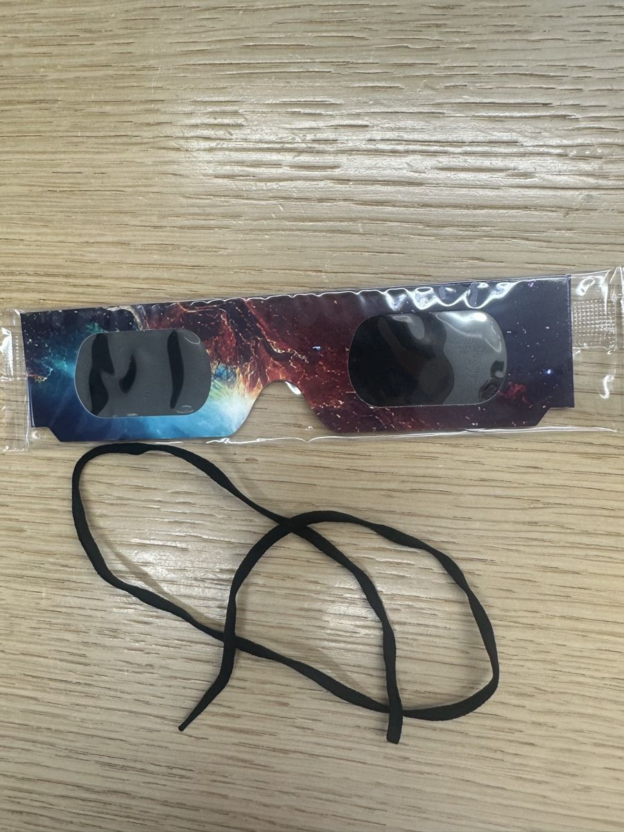 Brillen & Gläser: Sonnenfinsternis Brille – Neu und originalverpackt aus Basel von anj_clm8