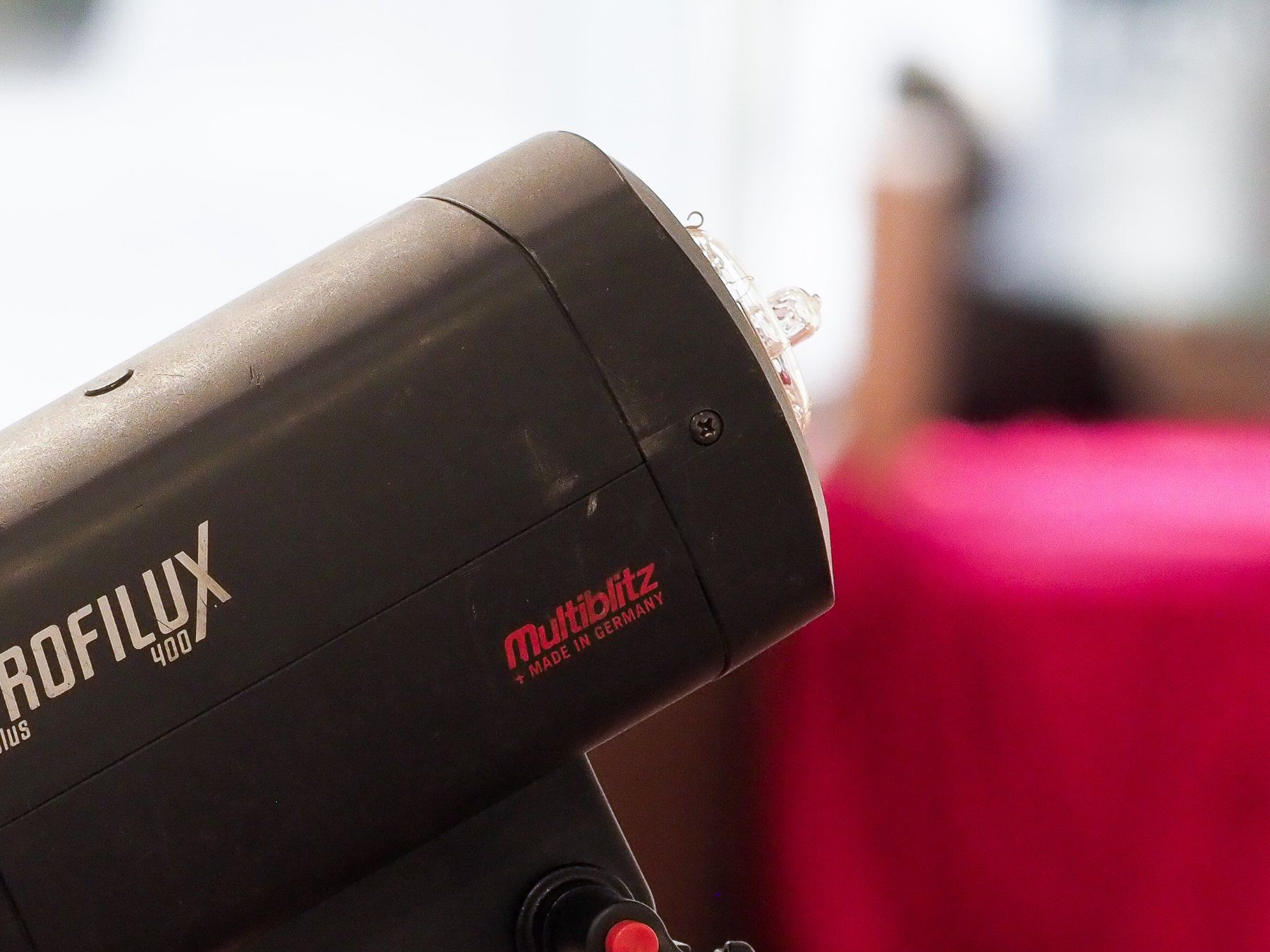Walimex Flash: Multiblitz Profilux 400 Blitzanlage Set mit Stativ& Softbox – Usato da Bremgarten AG venduto da Flussreif_5620 4