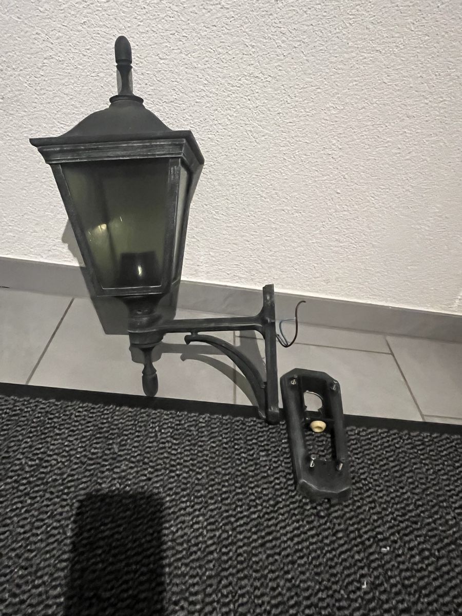Lampen: Lampe - Hauslaterne – Gebraucht aus Nürensdorf von WaldburM