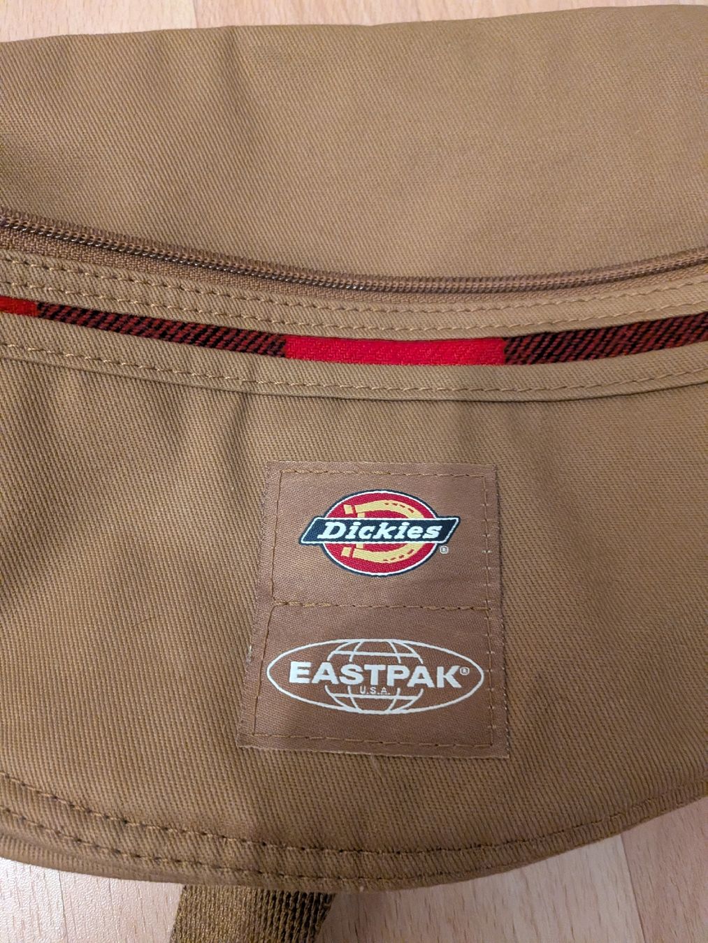 Dickies Taschen: Fanny Pack Eastpak Dickies. – Gebraucht aus Adliswil von danfarrar 1