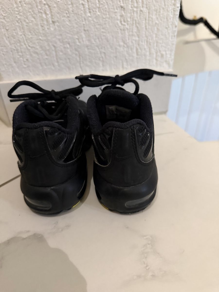 Nike Scarpe per ragazzi: Nike schwarz Grösse 28 – Usato da Effretikon venduto da mige82 3