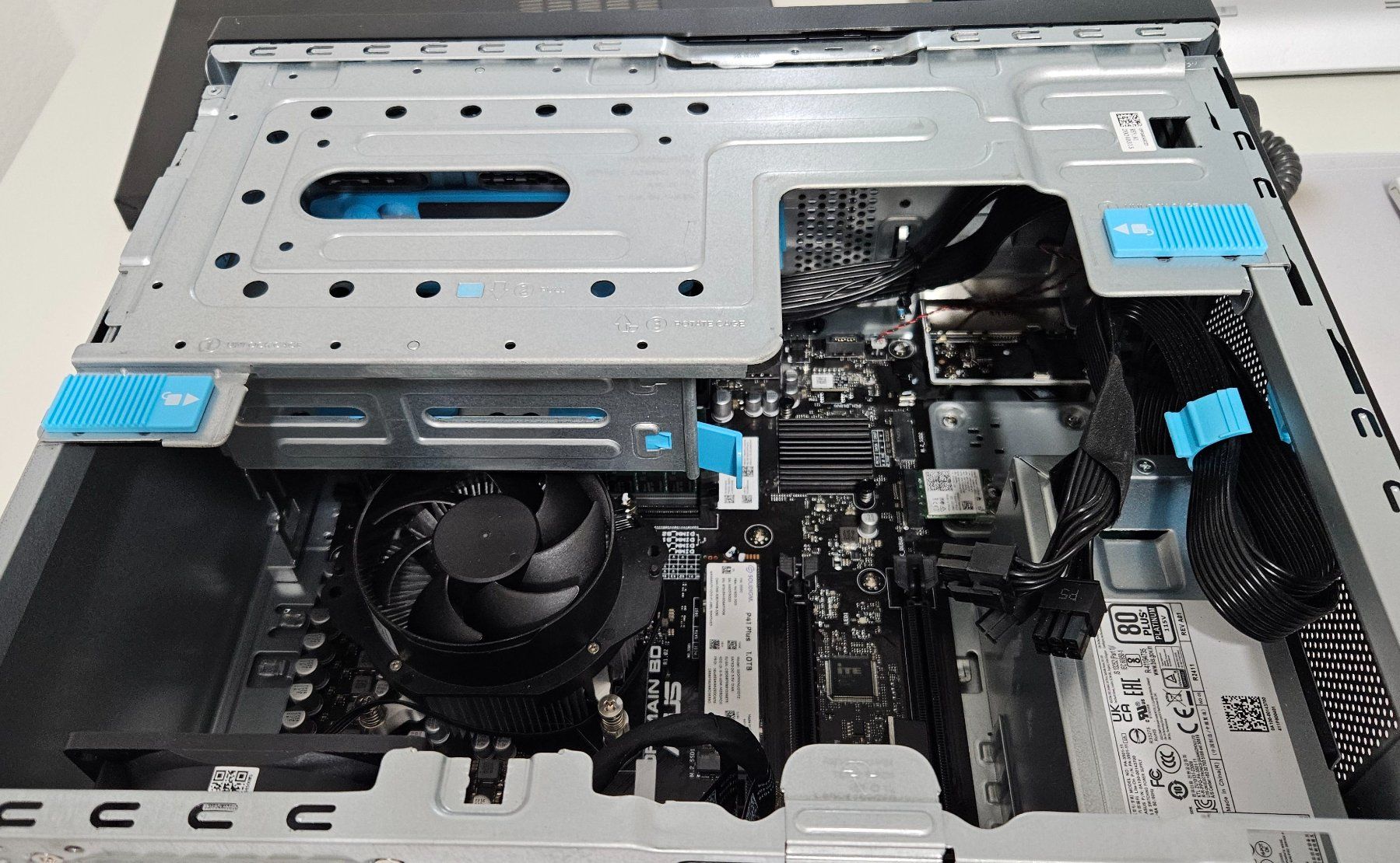 Asus PCs: ASUS Expert Center D9 – Gebraucht aus Zürich von Sailor21 5