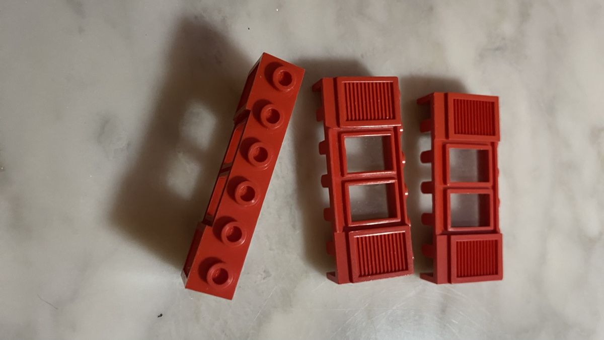 Lego Spielzeuge: Lego div. Fenster und Türen – Gebraucht aus Glattpark (Opfikon) von anywaya23 2